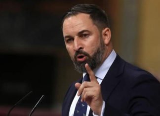 El líder de Vox acusa a la ONG: «Open Arms no es una ONG, es una base operativa de la extrema izquierda»