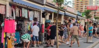 Los «Trileros» le dan una paliza a un turista británico en Benidorm por avisar a otros turistas que están siendo estafados