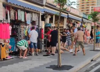 Los «Trileros» le dan una paliza a un turista británico en Benidorm por avisar a otros turistas que están siendo estafados
