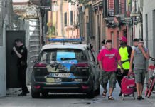 Han sido detenidas la directora de un centro de protección de menores y dos monitoras por presunto abandono, acusadas de instar a los jóvenes MENAs a dejar los centros y luego denunciar su fuga