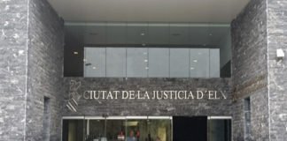 Investigan la muerte de un policía que falleció tras dispararse con su arma en los calabozos de la Ciudad de la Justicia de Elche