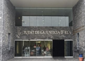 Investigan la muerte de un policía que falleció tras dispararse con su arma en los calabozos de la Ciudad de la Justicia de Elche