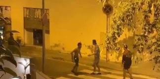 Un grupo de jóvenes se pelea con katanas en Barcelona