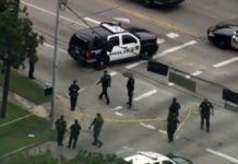 Un policía mata accidentalmente a una mujer cuando le disparaba a un perro que le atacaba