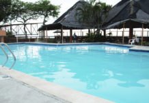 El reto más asqueroso del verano: «defecar en las piscinas municipales»