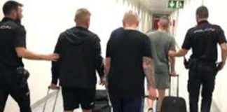 Han sido detenidos los cinco británicos buscados por delitos de desorden público a su llegada al Aeropuerto de El Altet