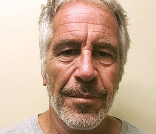 Jeffrey Epstein «Ex-Amigo de Donald Trump» acusado de corrupción de menores, se suicida en su celda
