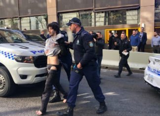 Detenido el hombre que intento un apuñalamiento múltiple en el centro de Sidney