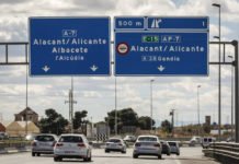 Fomento admite que imponer un «pago simbólico» a las autovías es una cuestión a debatir