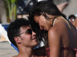 Sofia Suescum en topless le da rienda suelta a la pasión con Kiko Jiménez (Topless dentro de la noticia)