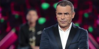 Jorge Javier Vázquez dice: los «amargados» critican mis desnudos, «Parece que he cometido un crimen»