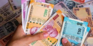 Un ludópata se jugó en una apuesta a su mujer con derecho a ser violada en grupo «si perdía» en la India