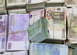 La incertidumbre generada por Pedro Sánchez puede hacer perder a España más de 4.000.000.000 de euros