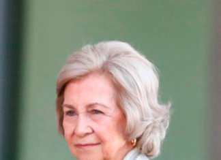 Don Juan Carlos evoluciona en la UCI tras la operación cardiaca a la que ha sido sometido hoy