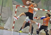 El Balonmano Benidorm torea en Pamplona al Helvetia Anaitasuna y se trae dos «orejas y rabo»