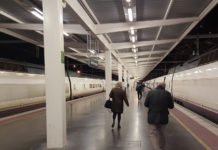 Renfe abaratará billetes de AVE un 30% y estrechará asientos a partir de 2020