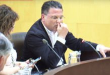 El lubricante en Benidorm se denomina «3 en 1″…..¿o acaso «6 en 1»?