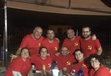 El alcalde socialista de Villajoyosa enfrenta a los suyos al politizar un acto festero vestido con simbología comunista