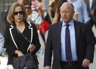 El juez Aplica la ‘doctrina Botín’ y absuelve al PP de la destrucción de los discos duros de Bárcenas por falta de pruebas