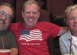 McKrae Gam fundador de una terapia de «conversión homosexual», casado y con hijos, ahora busca novio