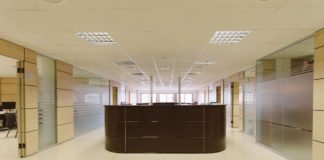 Atracan la notaría de San Vicentete del Raspeig (Alicante) a punta de pistola tras intimidar a los trabajadores