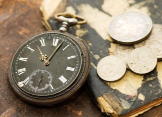 La cápsula del tiempo. Ovnis sobre Alicante. Entrevista exclusiva con Alejandro Mollá, autor de la grabación.