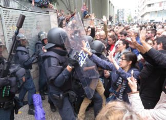 La Guardia Civil detiene a nueve independentistas que planeaban acciones violentas y terroristas con fines secesionistas