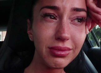 Aurah Ruiz sufre un accidente de tráfico cuando iba a recoger a su hijo a la guardería