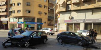 Un choque entre dos vehículos en Alicante, deja tres heridos y uno de ellos grave