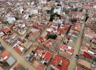 Los bancos ponen a disposición de los ayuntamientos afectados por la gota fría 127 pisos de sus carteras inmobiliarias