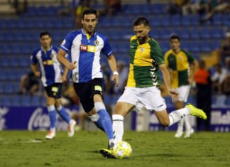 La afición del Hércules de Alicante recibe del Sabadell un nuevo jarro de agua fría