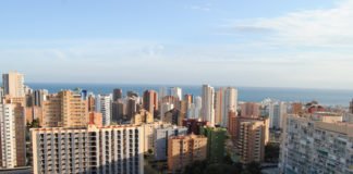 Ciudadanos denuncia en Benidorm la posibilidad de quedarse sin servicio de limpieza y recogida de basuras el 1 de enero próximo