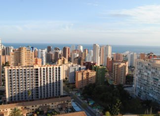 Ciudadanos denuncia en Benidorm la posibilidad de quedarse sin servicio de limpieza y recogida de basuras el 1 de enero próximo