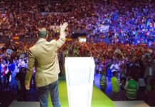 Vox es ya tercero en las encuestas y prepara el arranque de campaña en Barcelona