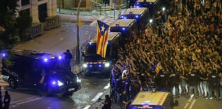 Dispositivo policial intensificado logra prevenir enfrentamientos entre aficionados radicales previo al derbi sevillano