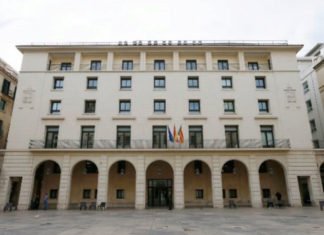 Juzgan a un hombre por abusar sexualmente de su propia hija de tres años en Alicante