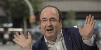 El PSC se desmarca del espacio constitucionalista en Cataluña