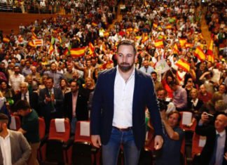 El CIS otorgará hoy una gran victoria al PSOE y colocará a Vox con casi cincuenta diputados en la noche del 10-N