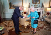 Los ingleses abandonarán la Unión Europea el 1 de noviembre tras el acuerdo pactado hoy con el resto de miembros