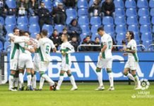 El Elche conquista Riazor con una victoria histórica