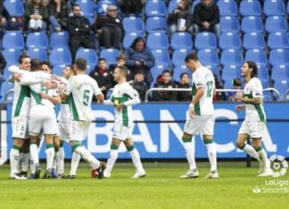 El Elche conquista Riazor con una victoria histórica