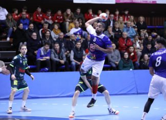 Inesperado traspiés del Balonmano Benidorm frente al recién ascendido BM. Nava de Segovia