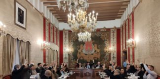 Alicante solicita a la UNESCO que les Fogueres y la Semana Santa alicantina sean Patrimonio Cultural e Inmaterial