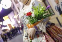 El Trisagio al Santísimo Cristo del Buen Acierto reúne a todo el pueblo de Alfaz del Pi en sus fiestas patronales