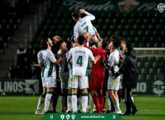 Un Elche en ascenso hace historia venciendo 2-0 al Rácing de Santander
