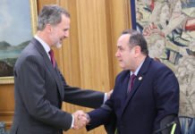El Rey de España recibió en audiencia al Presidente Electo de Guatemala en el Palacio de la Zarzuela