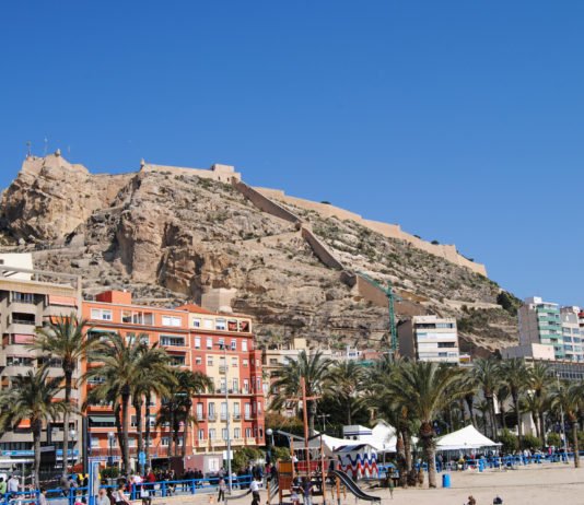Alicante vuela al Reino Unido con intención de no perder turistas británicos tras el Brexit