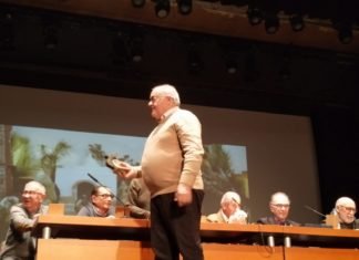 Este sábado pasado, Luis Rubio recoge el Primer premio de Belenistas 2019 de Alicante. Mutxamel ofrece uno de los belenes gigantes más espectaculares jamás vistos.