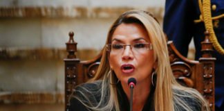 Bolivia expulsa a la embajadora de México y a diplomáticos españoles