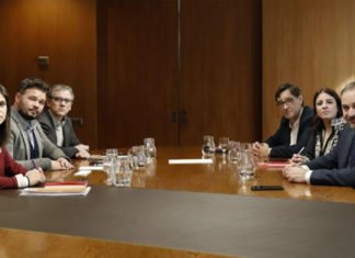 Pedro Sánchez acepta la petición de ERC de convocar una consulta para avalar los acuerdos de la mesa de diálogo